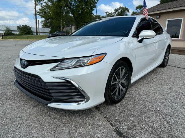 used 2022 Toyota Camry Hybrid car, priced at $22,795