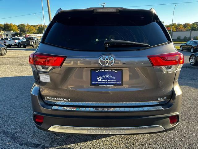 used 2018 Toyota Highlander car, priced at $26,995