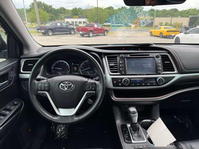 used 2018 Toyota Highlander car, priced at $23,995