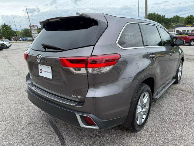 used 2018 Toyota Highlander car, priced at $23,995