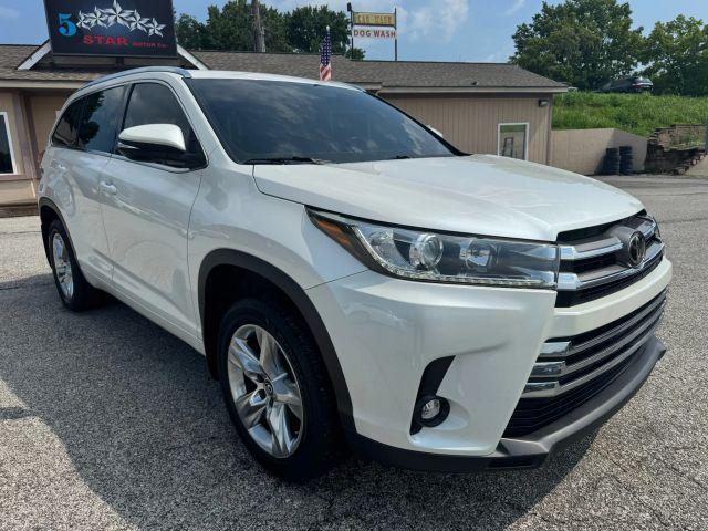 used 2019 Toyota Highlander car, priced at $30,495