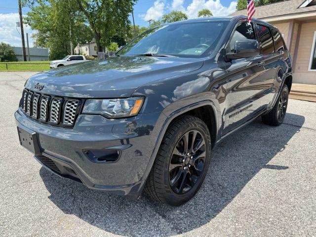 used 2018 Jeep Grand Cherokee car, priced at $17,495