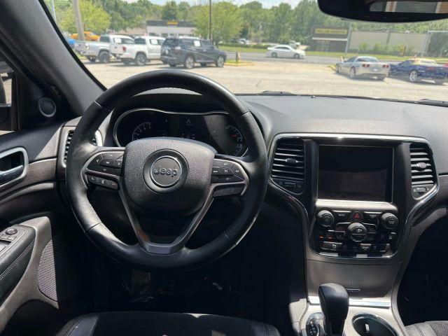 used 2018 Jeep Grand Cherokee car, priced at $17,495