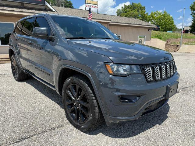 used 2018 Jeep Grand Cherokee car, priced at $17,495