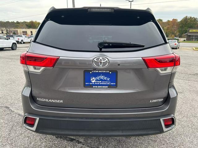 used 2018 Toyota Highlander car, priced at $27,750