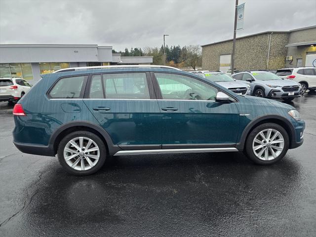 used 2018 Volkswagen Golf Alltrack car, priced at $17,450