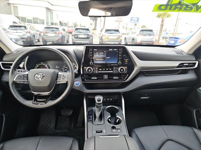 used 2021 Toyota Highlander Hybrid car, priced at $35,950