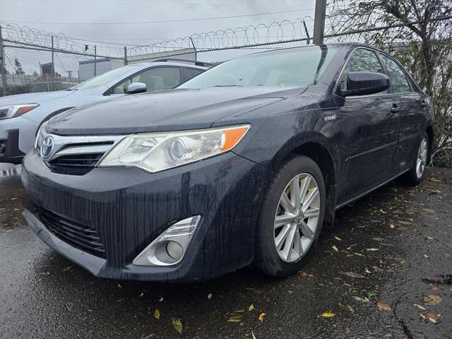 used 2014 Toyota Camry Hybrid car, priced at $12,950