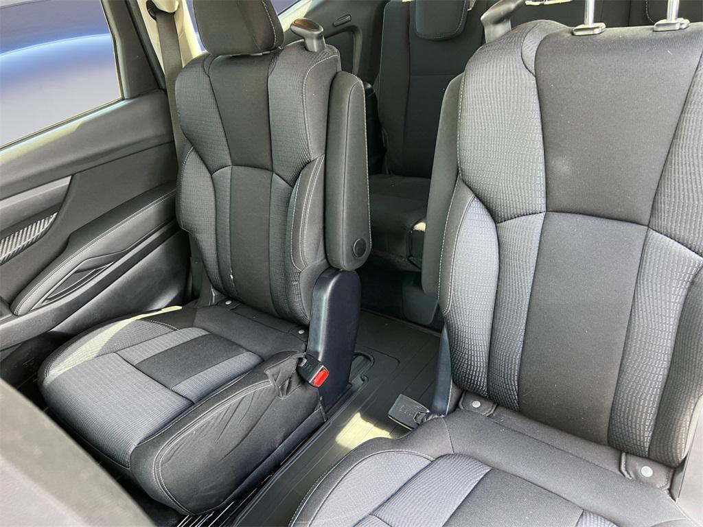 used 2024 Subaru Ascent car, priced at $33,950