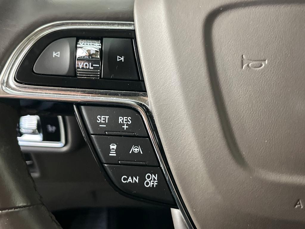 used 2023 Lincoln Nautilus car, priced at $43,376