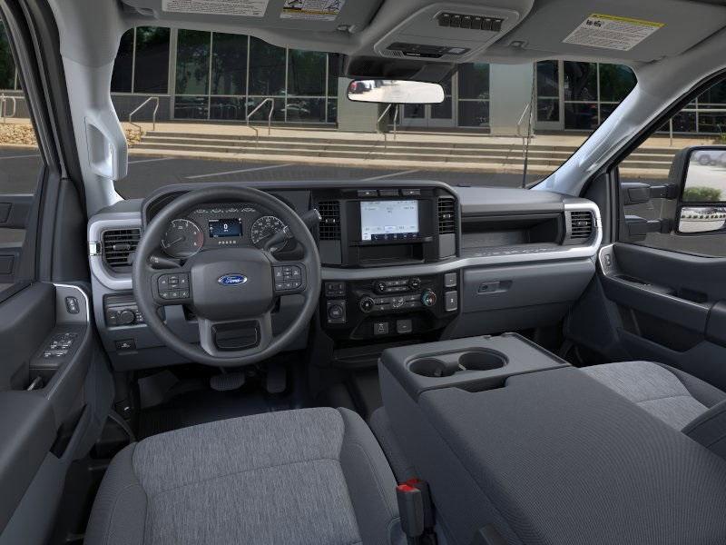 new 2024 Ford F-350 car