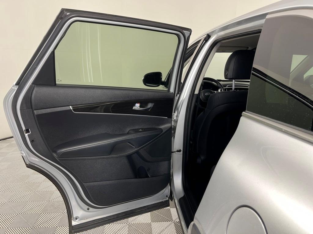 used 2019 Kia Sorento car, priced at $15,791