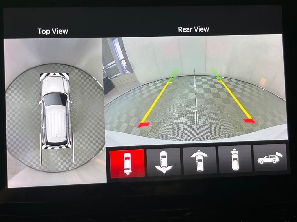 used 2024 Jeep Grand Cherokee car, priced at $49,991