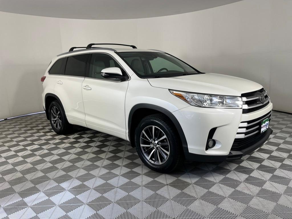 used 2018 Toyota Highlander car, priced at $23,291