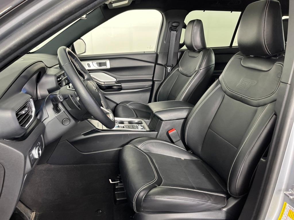 used 2022 Ford Explorer car