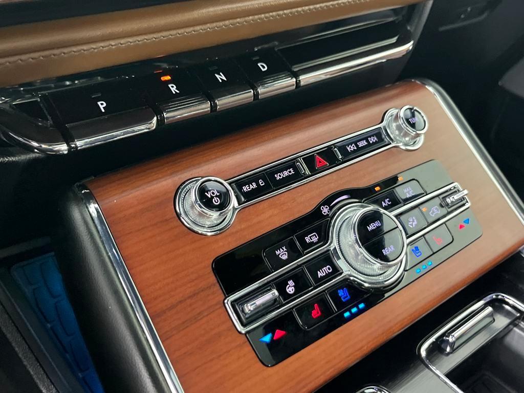 used 2021 Lincoln Aviator car, priced at $40,991