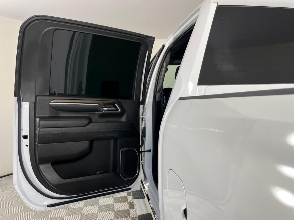 used 2024 Chevrolet Silverado 2500 car, priced at $51,291