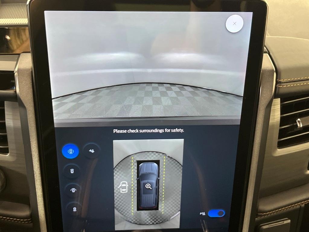 new 2024 Ford Expedition car, priced at $69,621