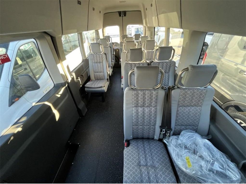 new 2023 Ford Transit-350 car