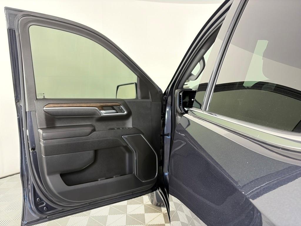 used 2023 GMC Sierra 1500 car, priced at $40,492