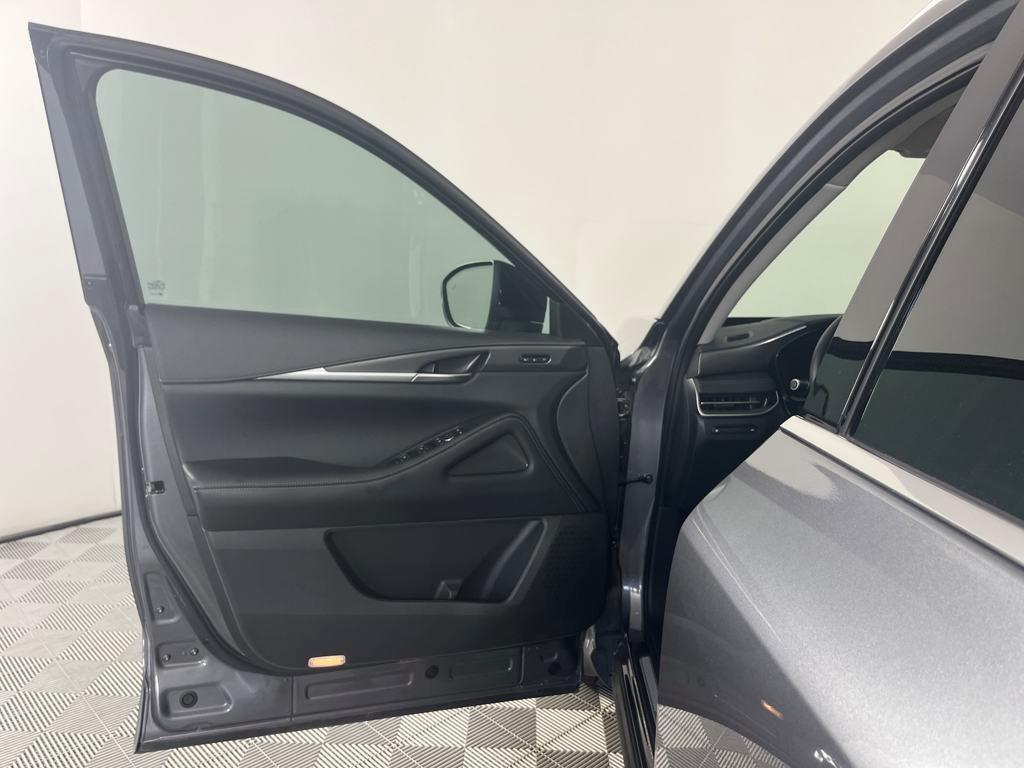 used 2024 INFINITI QX60 car