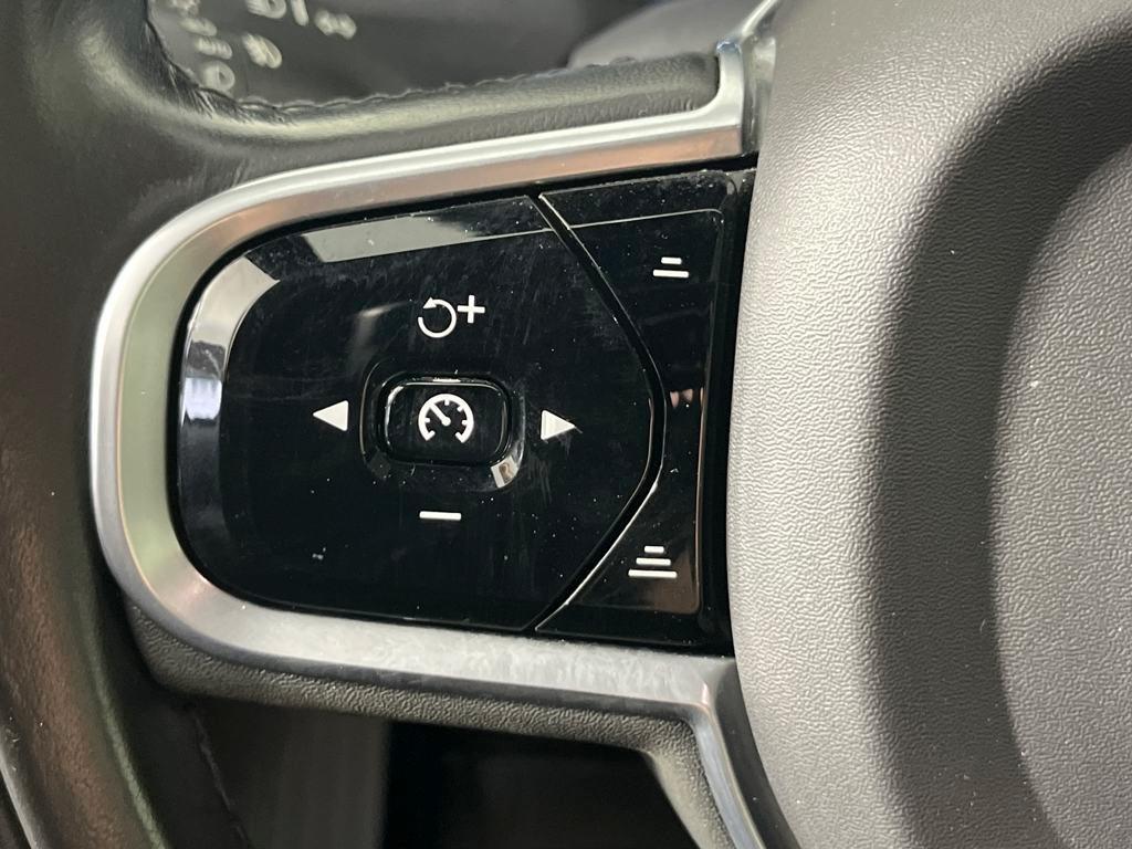 used 2020 Volvo XC90 Hybrid car, priced at $29,491