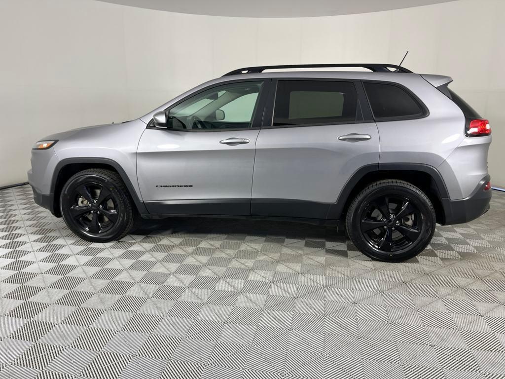 used 2018 Jeep Cherokee car, priced at $13,991