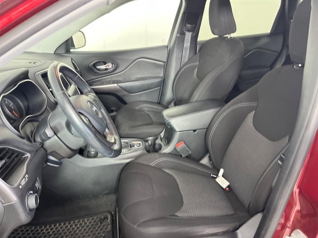 used 2020 Jeep Cherokee car, priced at $18,991