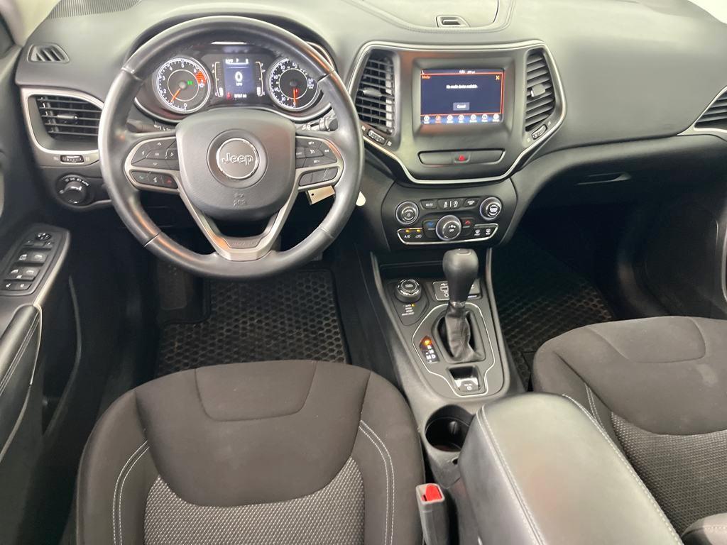 used 2020 Jeep Cherokee car, priced at $18,991