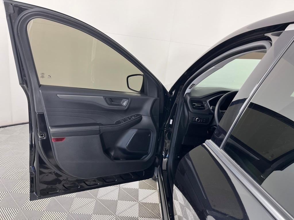 used 2024 Ford Escape car