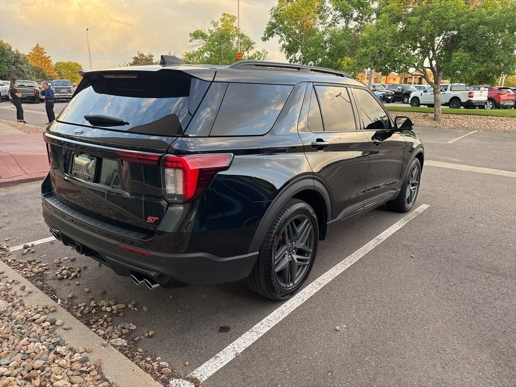 used 2025 Ford Explorer car
