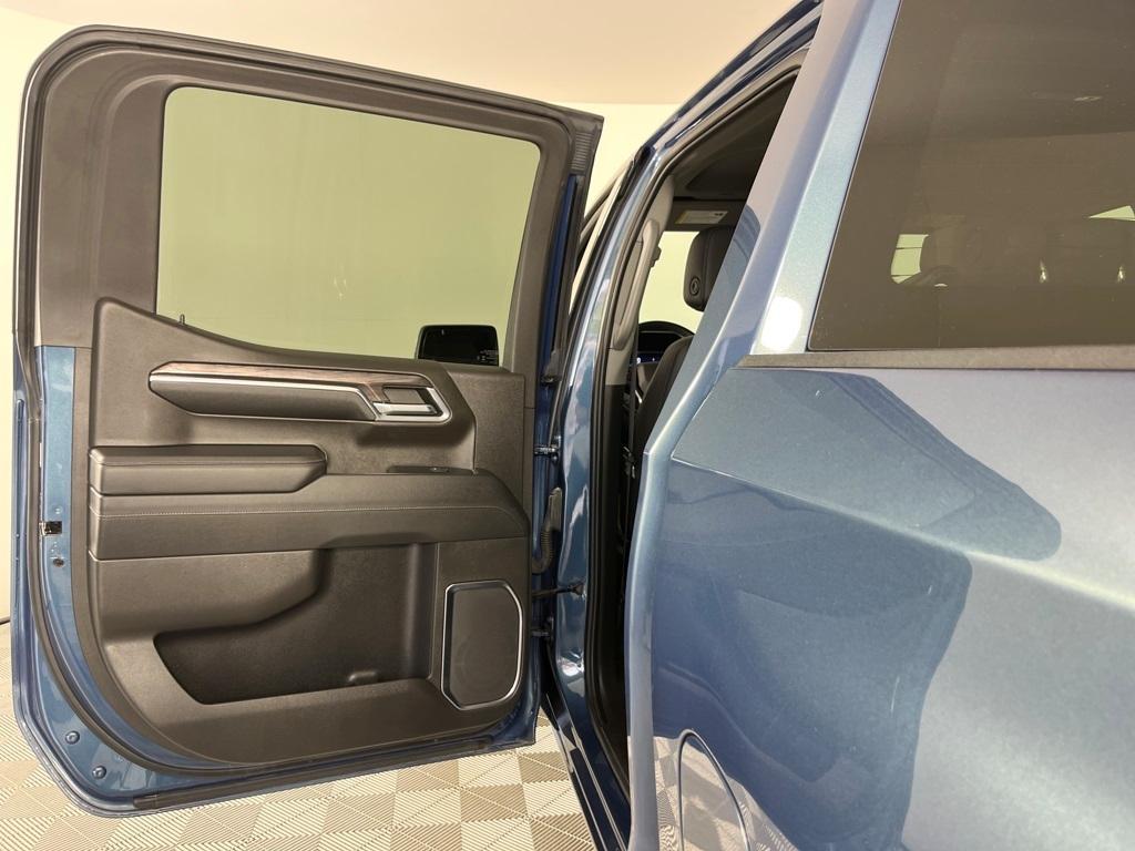 used 2024 Chevrolet Silverado 1500 car, priced at $44,987