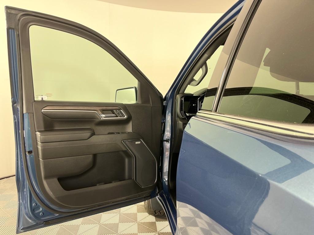 used 2024 Chevrolet Silverado 1500 car, priced at $44,987