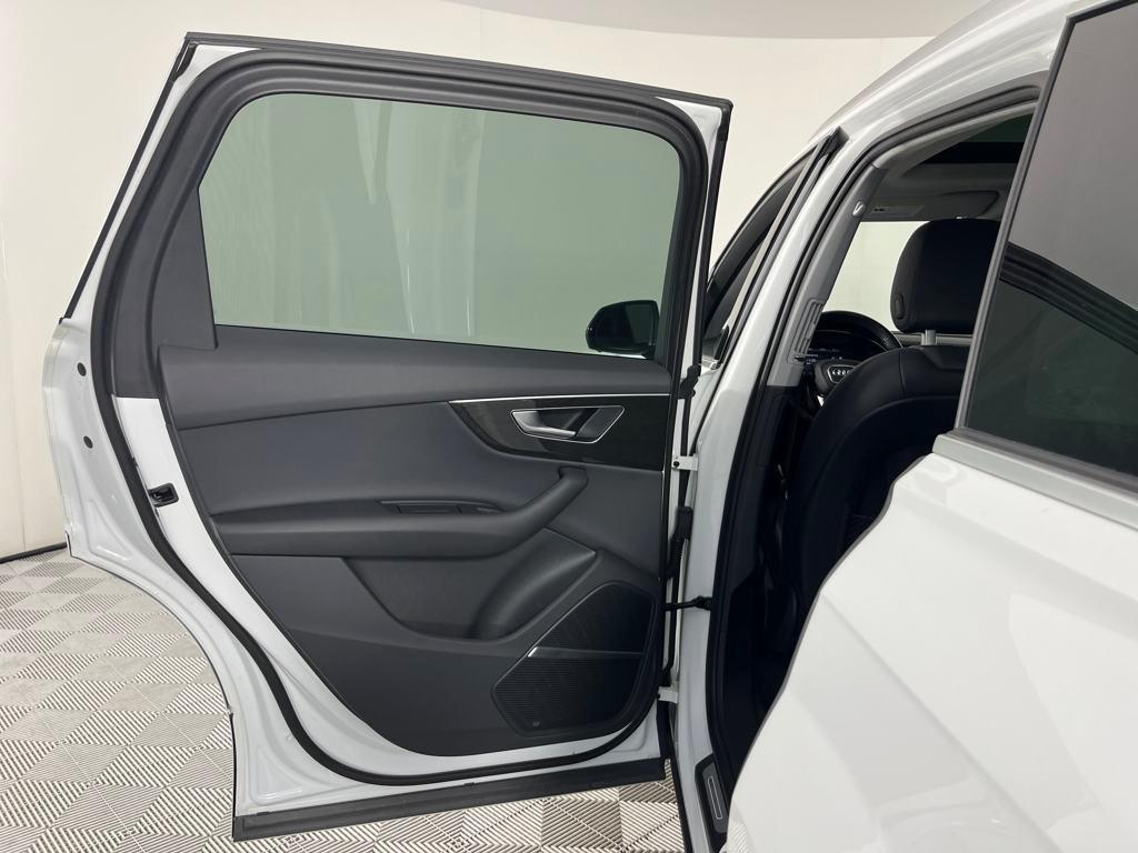 used 2022 Audi Q7 car, priced at $39,990