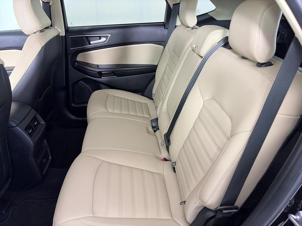 used 2021 Ford Edge car, priced at $20,987