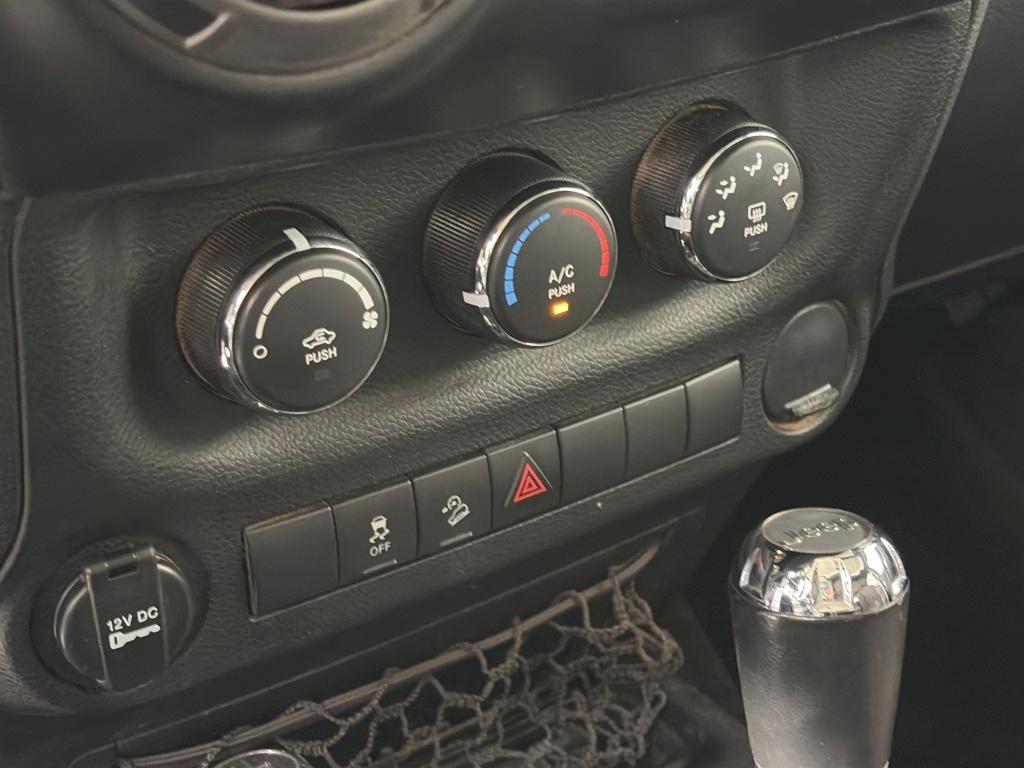 used 2013 Jeep Wrangler Unlimited car, priced at $17,991