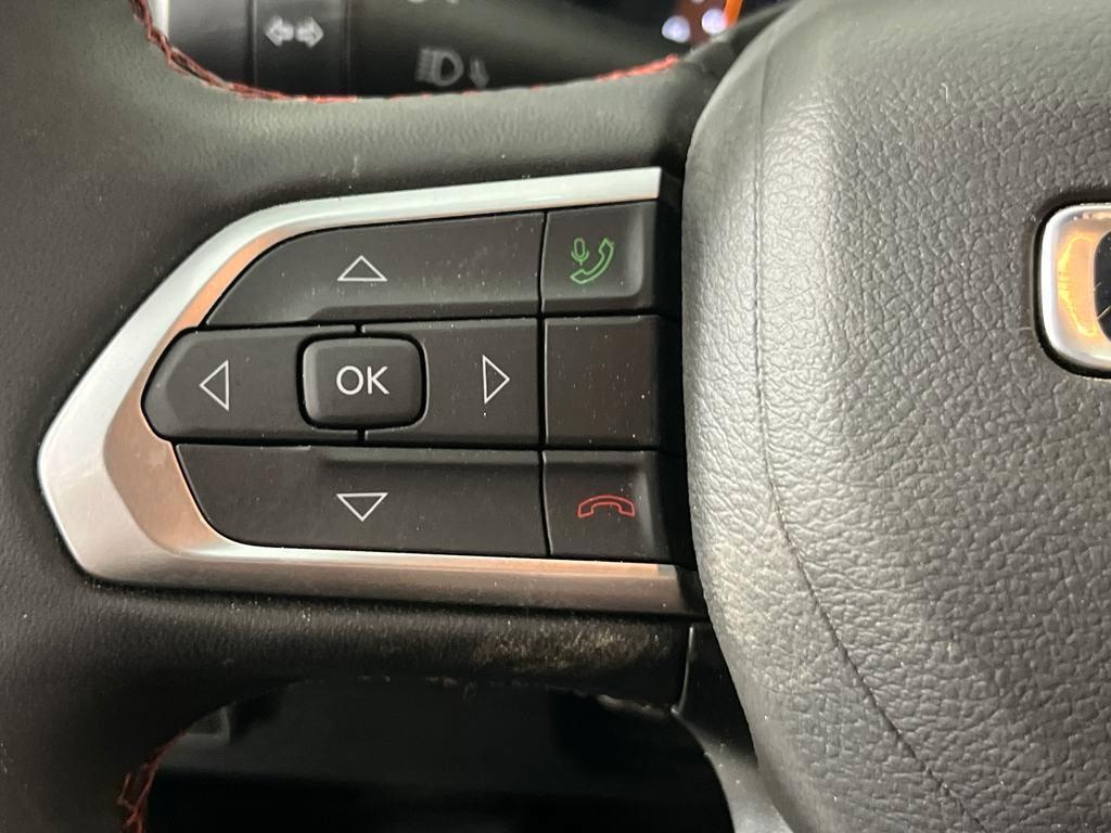 used 2025 Jeep Compass car