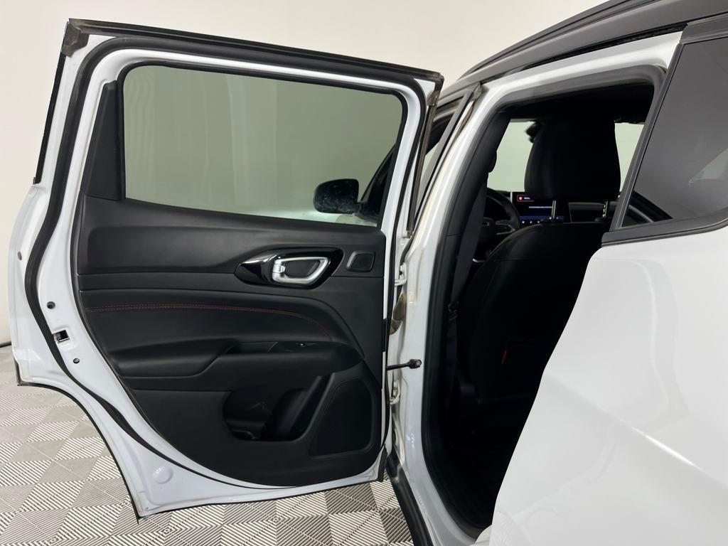 used 2025 Jeep Compass car