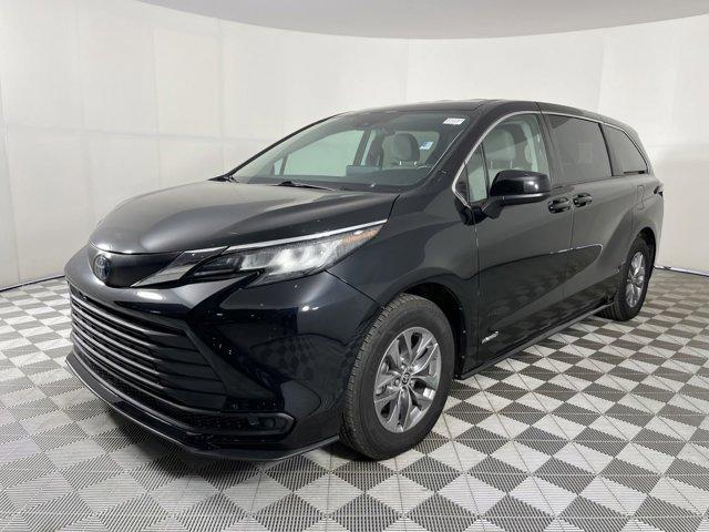 used 2021 Toyota Sienna car, priced at $29,992