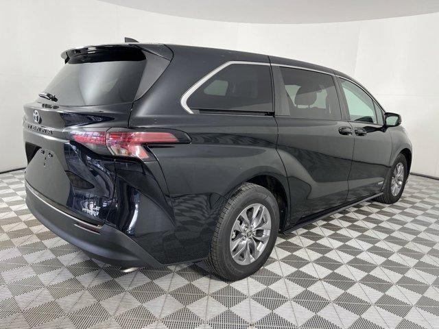 used 2021 Toyota Sienna car, priced at $29,992