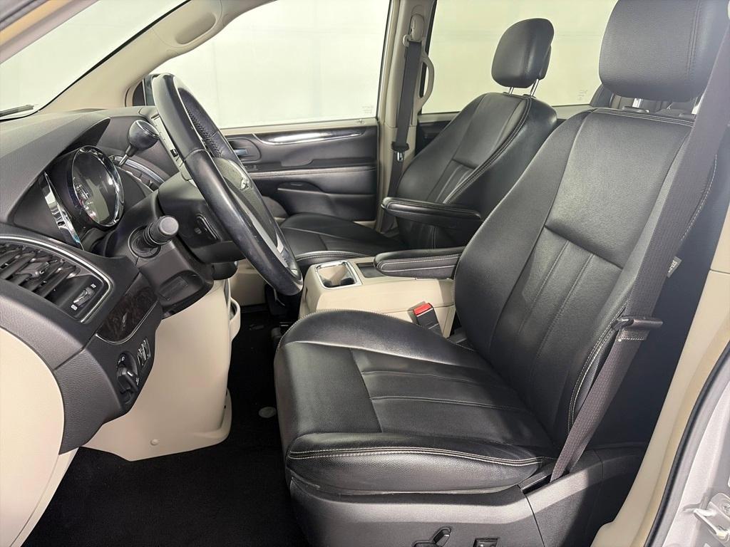 used 2015 Chrysler Town & Country car, priced at $11,992