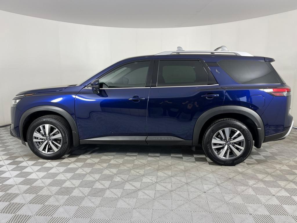 used 2024 Nissan Pathfinder car, priced at $39,291