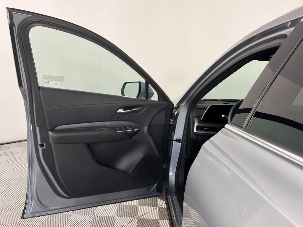 used 2024 Cadillac XT4 car, priced at $36,669