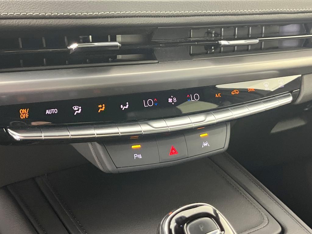 used 2024 Cadillac XT4 car, priced at $36,291