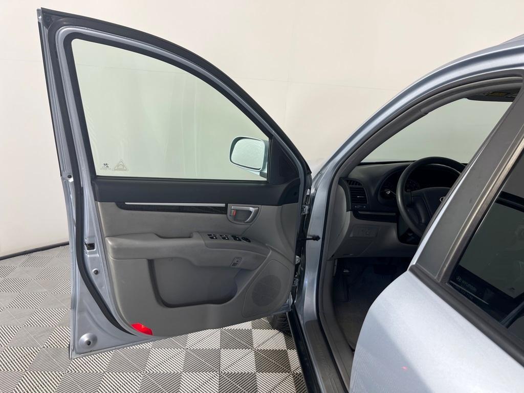 used 2007 Hyundai Santa Fe car, priced at $4,991