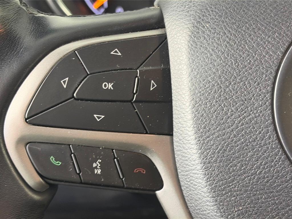 used 2020 Jeep Grand Cherokee car, priced at $24,992