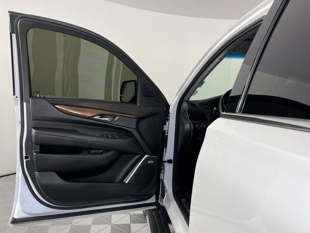 used 2016 Cadillac Escalade car, priced at $30,991