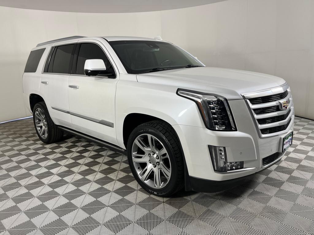 used 2016 Cadillac Escalade car, priced at $30,991