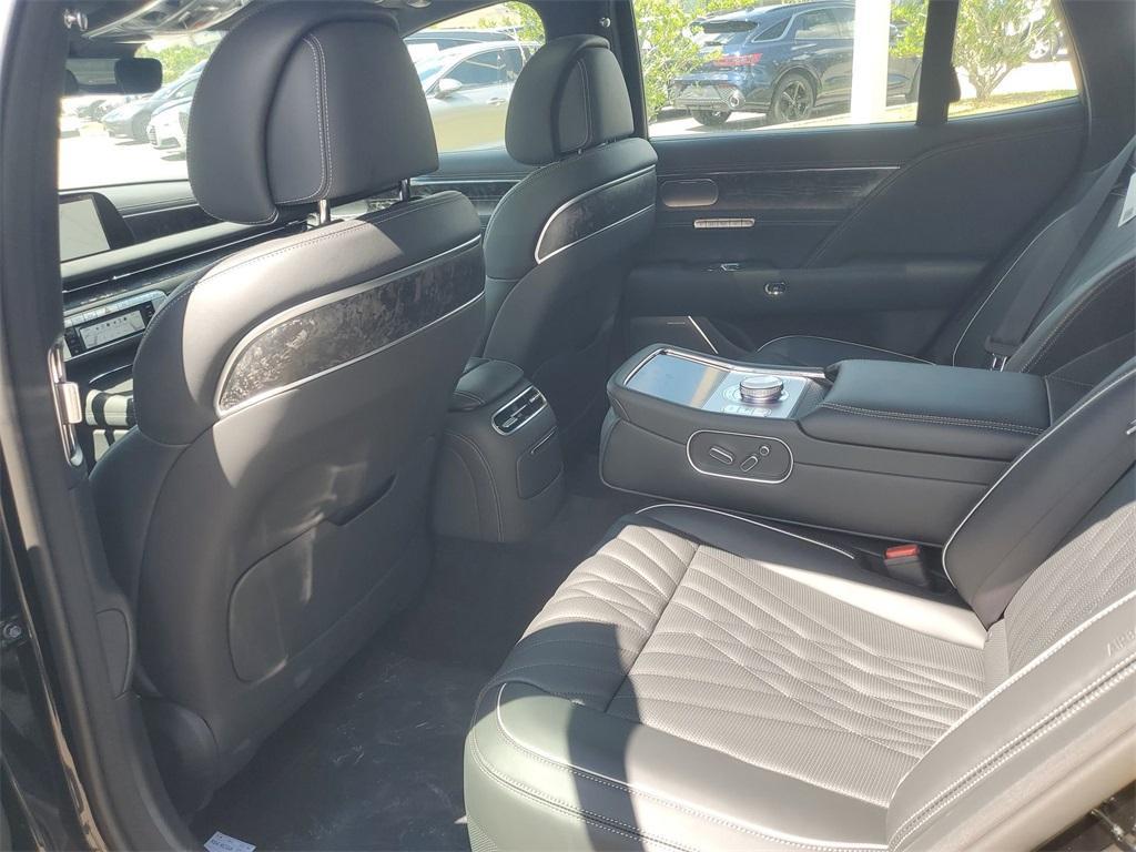 new 2025 Genesis G90 car, priced at $102,540