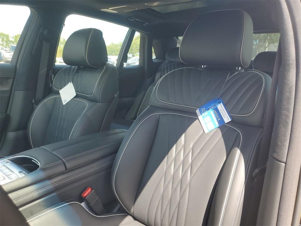 new 2025 Genesis G90 car, priced at $102,540
